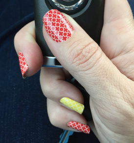 Red & Gold Quatrefoil Nail Art Designs