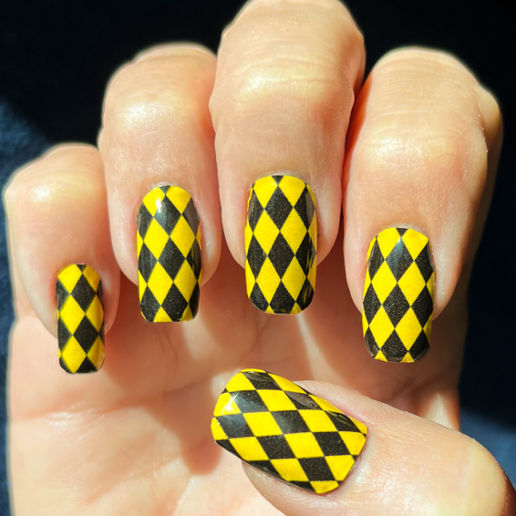 Gold Black Diamond Nail Art Design