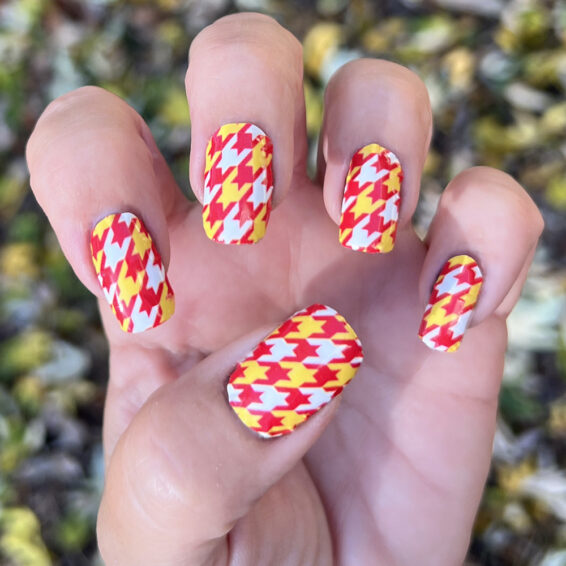 Red Gold White Houndstooth Nail Art