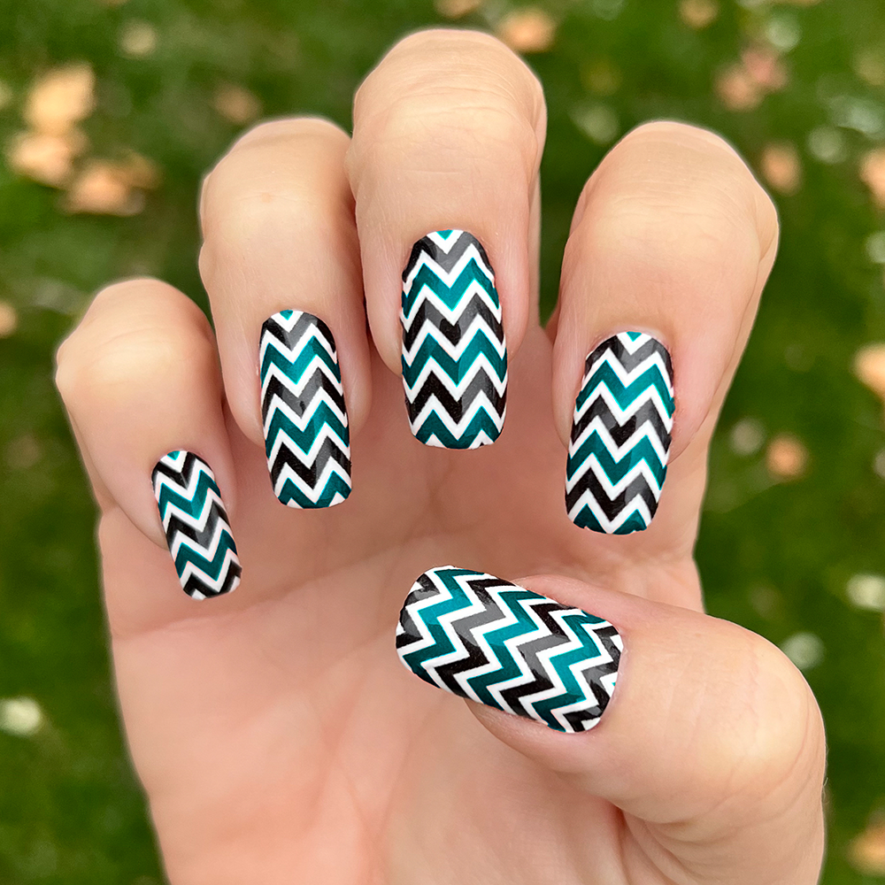 Philadelphia Eagles Football Nail Art Ideas & Designs